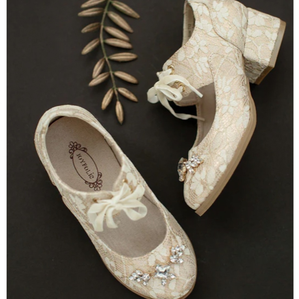 Joyfolie Tribeca Bootie in Cream